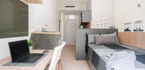 Piso en San Ildefonso (Hospital Real)