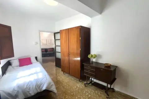 Habitación en calle de Alcudia de Crespins, 15