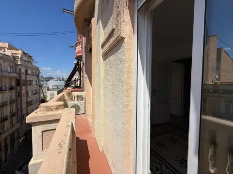 Piso en Carrer de l'Almirall Cadarso