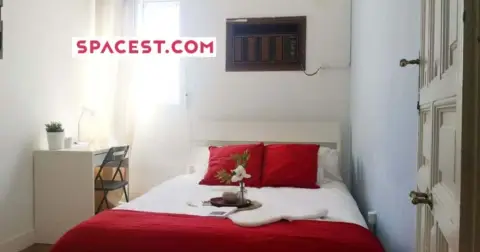 Habitación en calle de Preciados, 42