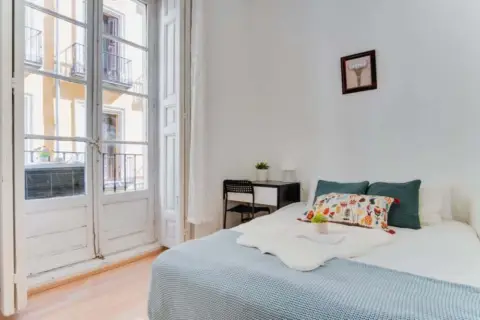 Habitación en calle de la Sal, 3