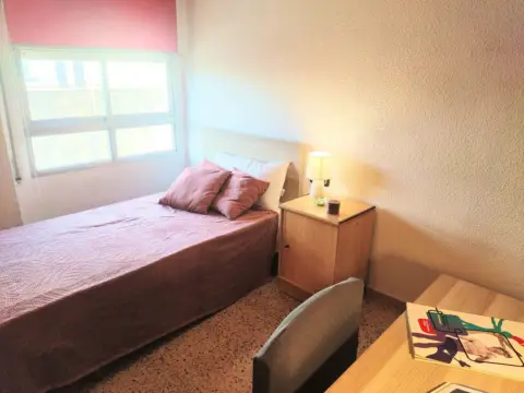 Habitación en Carrer de Isaac Peral