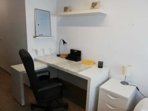 Habitación en calle Carrer del Riu Jalón, nº 1