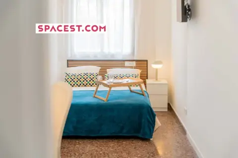 Habitación en calle Carrer de Sant Vicent Màrtir, nº 259