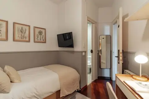 Habitación en Carrer de Sardenya, 555