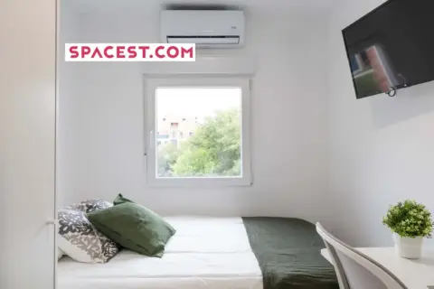 Habitación en Plaza de Jiménez Díaz, 6
