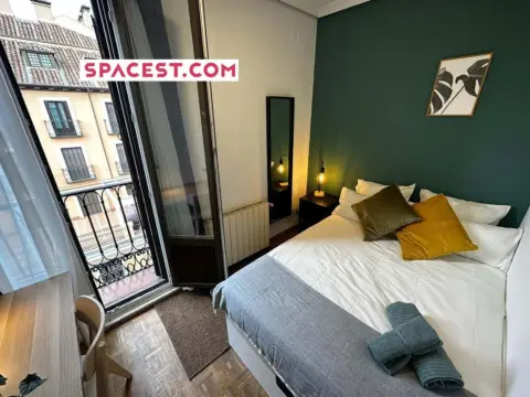 Habitación en calle de la Victoria, 6
