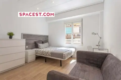 Habitación en calle de La Floresta, 13