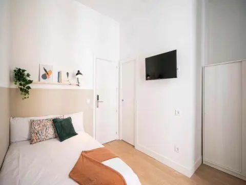Habitación en calle del Carmen, 20