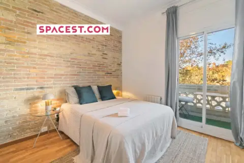 Habitación en Gran Via de les Corts Catalanes, 226