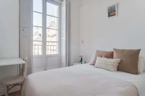 Habitación en calle de la Sal, 3