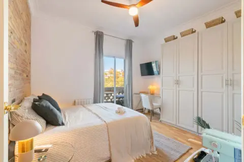 Habitación en Gran Via de les Corts Catalanes, 226