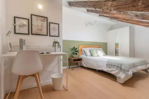 Habitación en calle de Preciados, 42