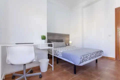 Habitación en calle Carrer de Sant Martí, nº 4