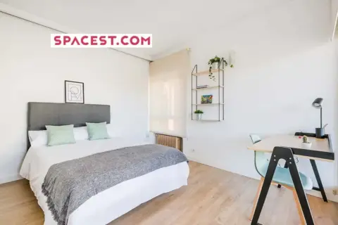 Habitación en Plaza del General Palacio, 4