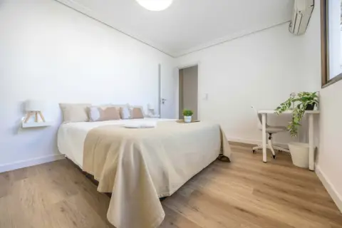 Habitación en calle de Dolores Alcayde