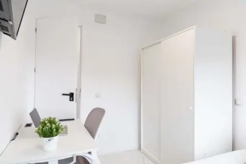 Habitación en Plaza de Jiménez Díaz, 6