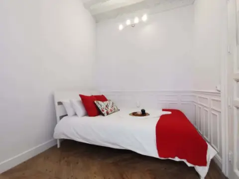 Habitación en calle de Preciados, 42
