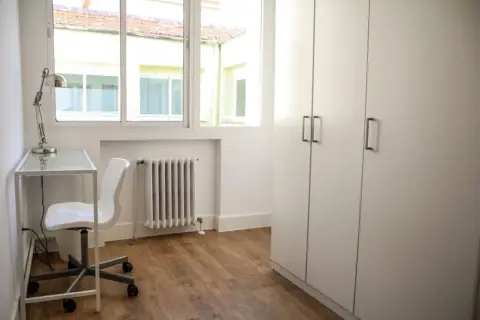 Habitación en Plaza de la Puerta del Sol, 5