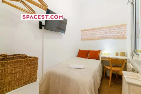Habitación en Gran Via de les Corts Catalanes, 226