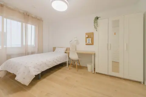 Habitación en calle Pizarro, 26