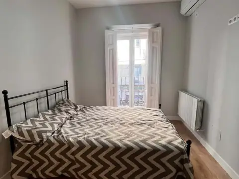 Habitación en calle de Santa Isabel, 6