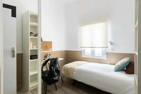 Habitación en calle Daoíz