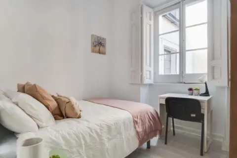 Habitación en calle de la Sal, 3