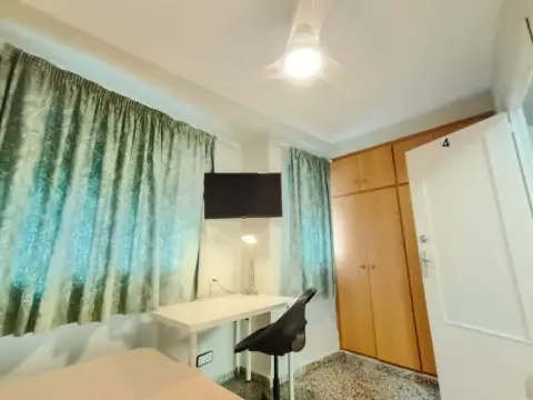 Habitación en Carrer de l'Explorador Andrés, 55
