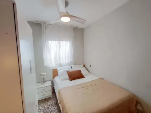 Habitación en Carrer de l'Explorador Andrés, 55