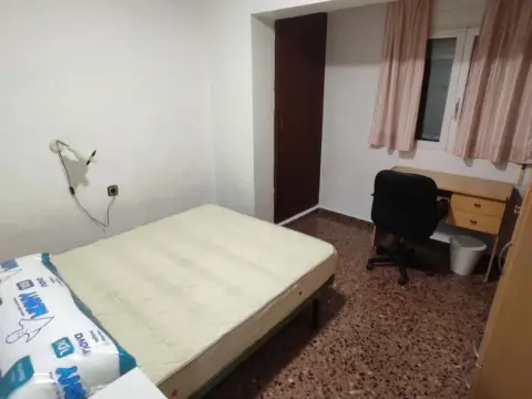 Habitación en Avinguda de la Plata, 99
