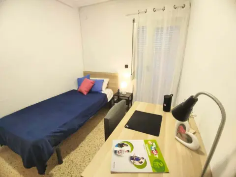 Habitación en Carrer de Isaac Peral