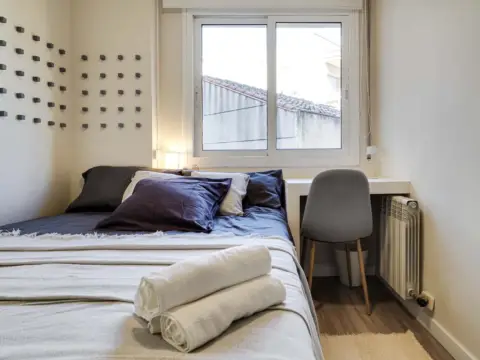 Habitación en Passeig de Montjuïc, 44