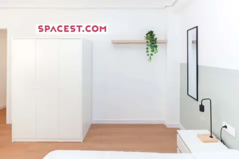 Habitación en calle Carrer de L'orient, nº 14