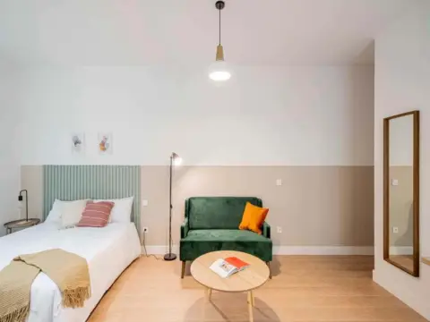 Habitación en calle del Carmen, 20