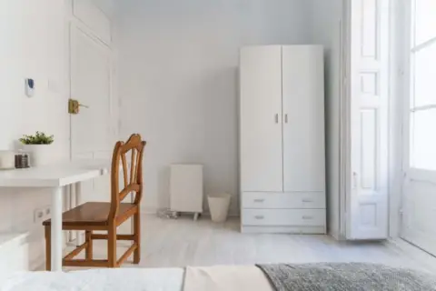 Habitación en calle de la Sal, 3