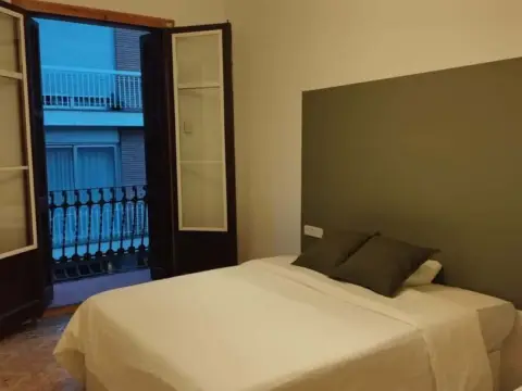 Habitación en Carrer d'Homer, 25