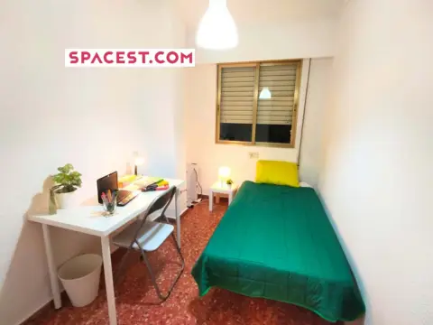 Habitación en Carrer de Vázquez de Mella