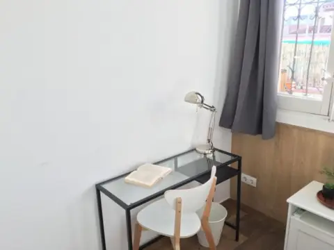 Habitación en calle de Preciados, 42