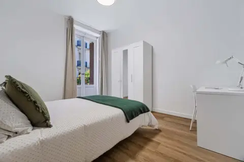 Habitación en calle de Preciados, 42