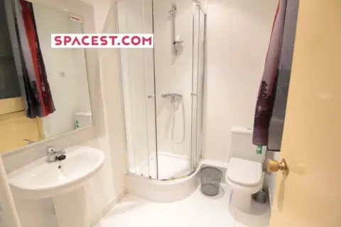 Habitación en calle de la Concepción Jerónima, 24