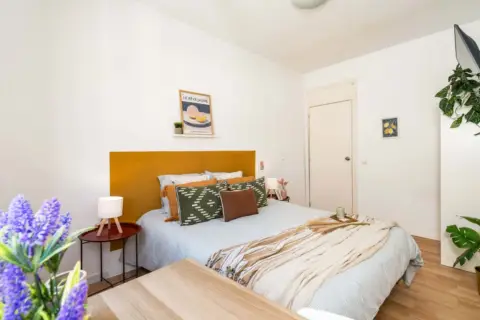 Habitación en Carrer de Cardó, 6