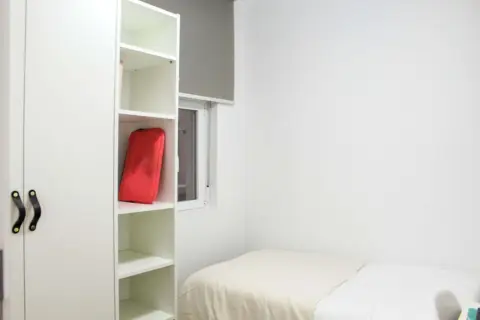 Habitación en calle Daoíz