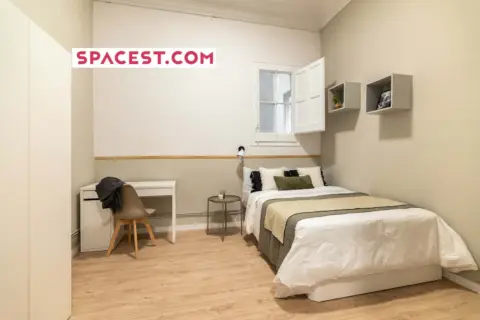 Habitación en Carrer de Balmes, 364