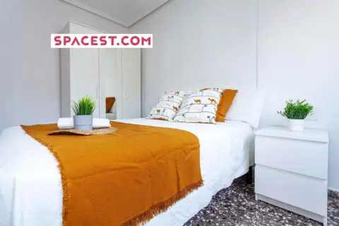Habitación en Carrer de Calvo Acacio