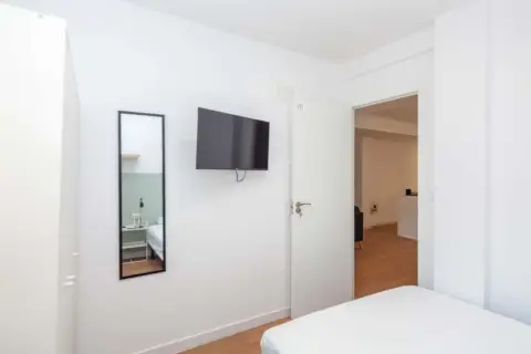 Habitación en calle Carrer de L'orient, nº 14