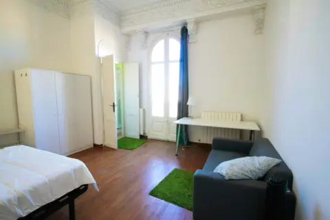 Habitación en Gran Via de les Corts Catalanes