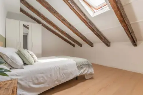 Habitación en calle de Preciados, 42