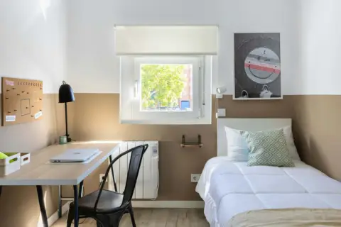 Habitación en calle Daoíz