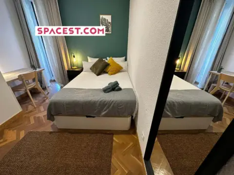 Habitación en calle de la Victoria, 6
